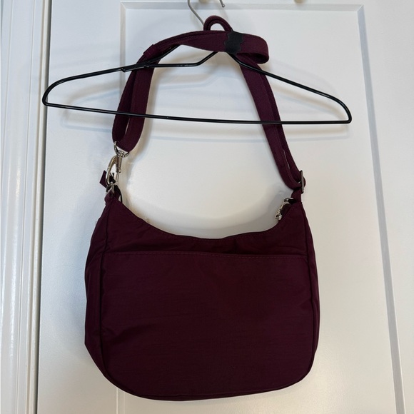 Travelon NWT Burgundy Red Crossbody Purse/Bag - Picture 2 of 11